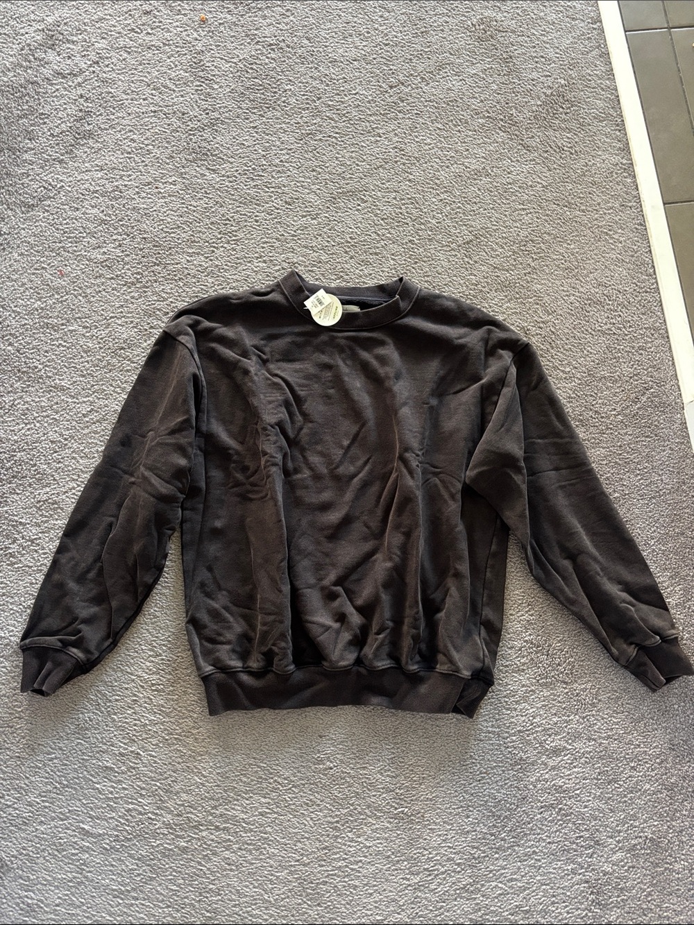 NWT！aerie Classic Crewneck Sweater - Black